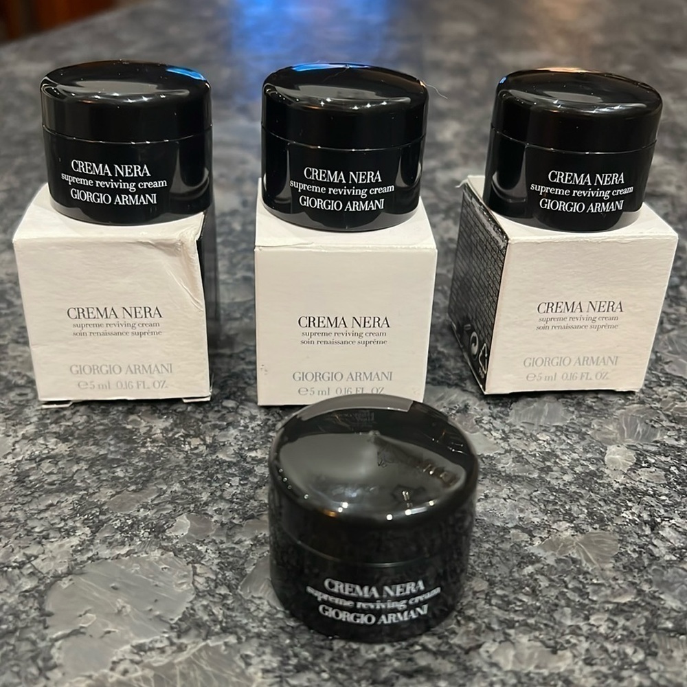 Giorgio Armani Set of 4 Crema Nera Supreme Reviving Cream 5ml Travel Size - New